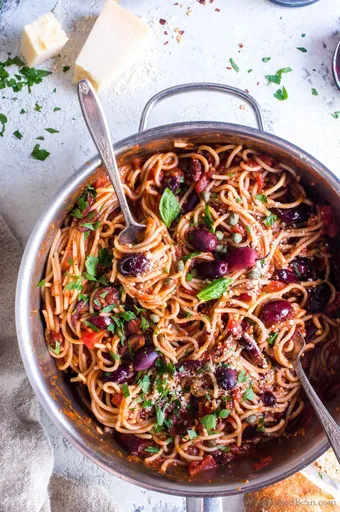 Vegetarian Spaghetti alla Puttanesca