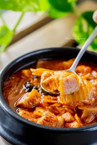 Kimchi Jjigae