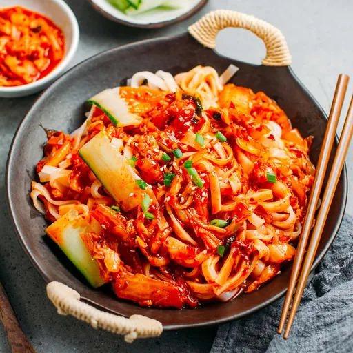 Fideos rápidos con kimchi