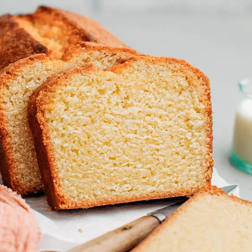 Bizcocho pound cake vegano jugoso y con mantequilla