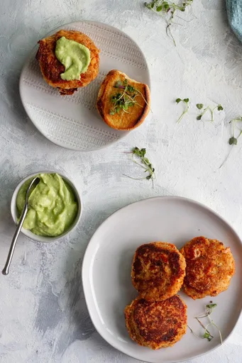 Salmon Burgers with Avocado Sauce