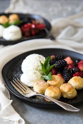 Deconstructed Berries and Cream Shortcake