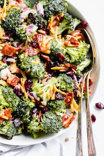 Ensalada de brócoli y tocino