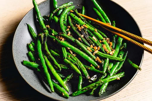 Sauteed Green Beans with Garlic