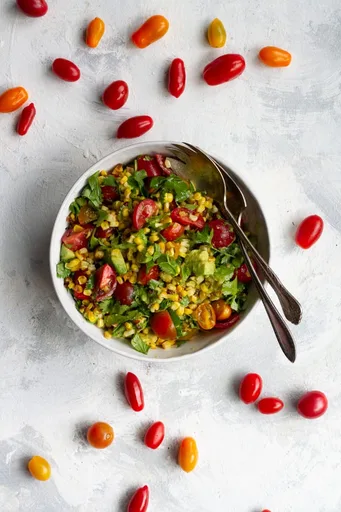Ensalada de Tomate y Maíz