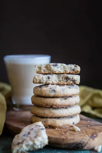 Chocolate Chip Shortbread with macadamia nuts