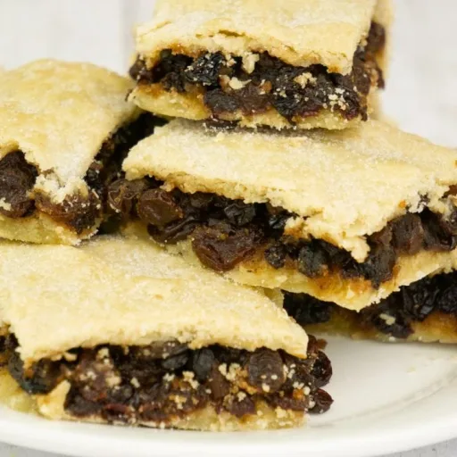 Flies' Graveyard: Scottish Fruit Slice Recipe