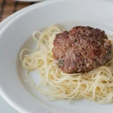 Fricandela, la verdadera hamburguesa chilena