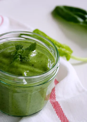 Batido verde con plátano y aguacate