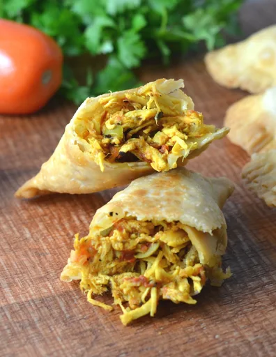 Puerto Rican Chicken Empanadas (Empanadillas De Pollo)