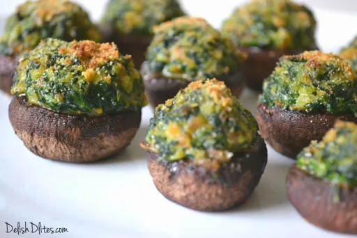 Champiñones Rellenos de Espinacas y Salchicha