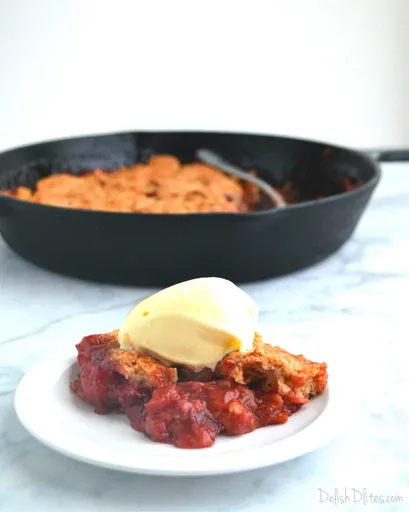 Strawberry Rhubarb Pie