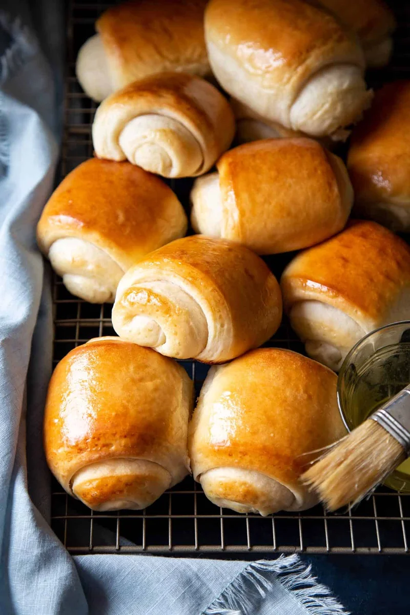 Honey Buttermilk Buns