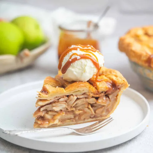 Tarta de manzana con caramelo
