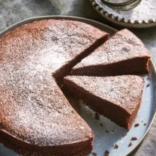 Rich & Fudgy Torta Caprese