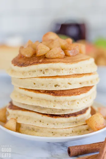 Apple Cinnamon Pancakes