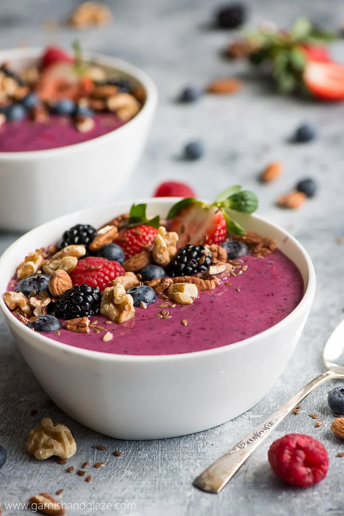 Nuts About Berries Smoothie bowl