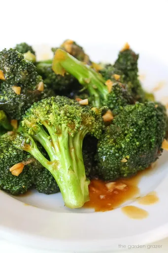 Broccoli with Asian-Style Garlic Sauce