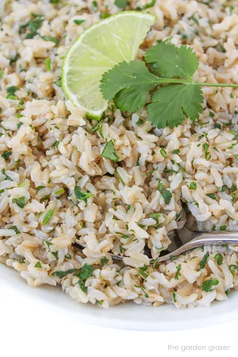 Arroz integral con cilantro y lima