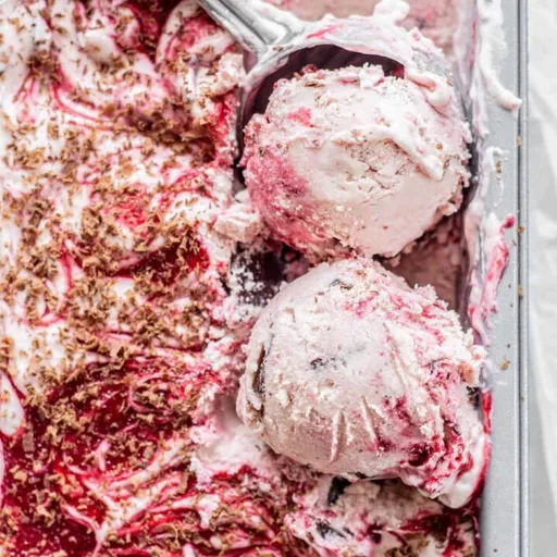 Raspberry Chocolate Ice Cream