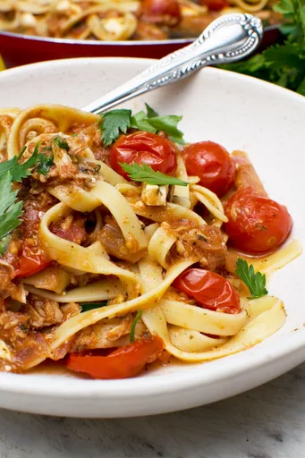 Pasta con atún en 20 minutos (¡fácil y con toque de limón!)