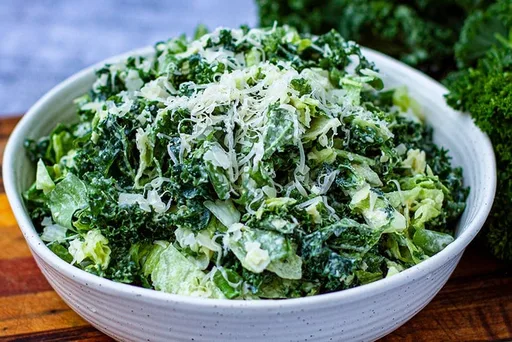 Ensalada de Hojas Verdes con Queso