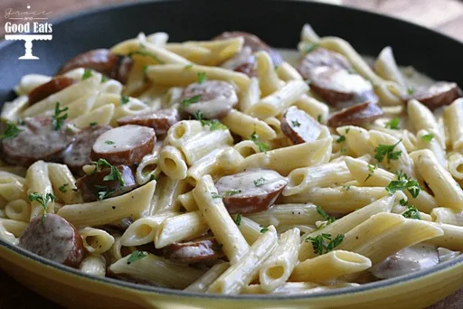 Alfredo con salchicha
