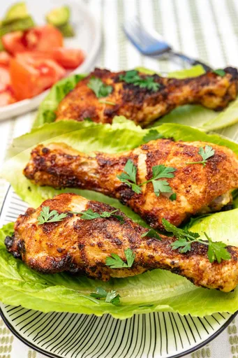 Muslos de pollo en freidora de aire (¡tan fáciles y crujientes!)