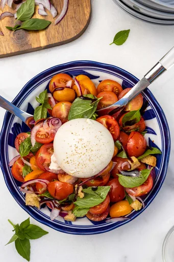 Receta de ensalada caprese con burrata