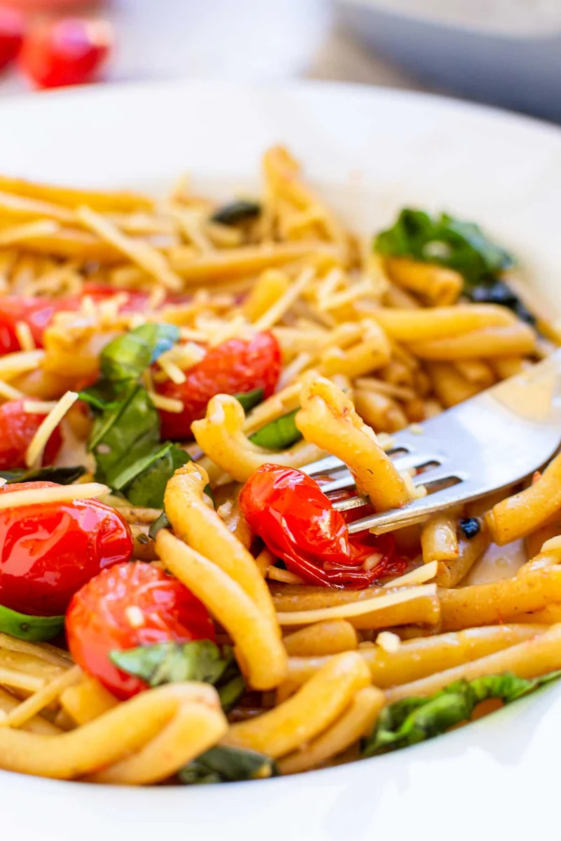 12-Minute Cherry Tomato Pasta Recipe