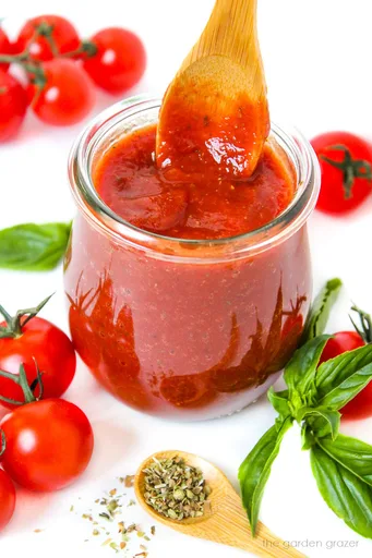 5-Minute Pizza Sauce (Vegan, Oil-Free!)