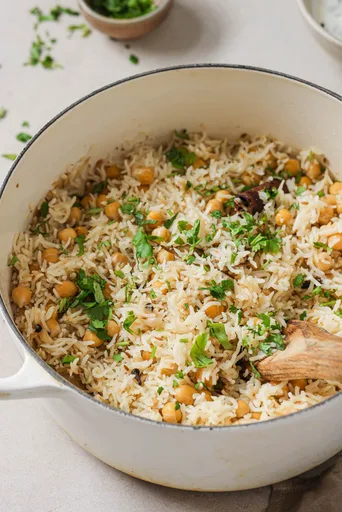 Chana Pulao (Chickpea Pilaf) – 20-minute prep!