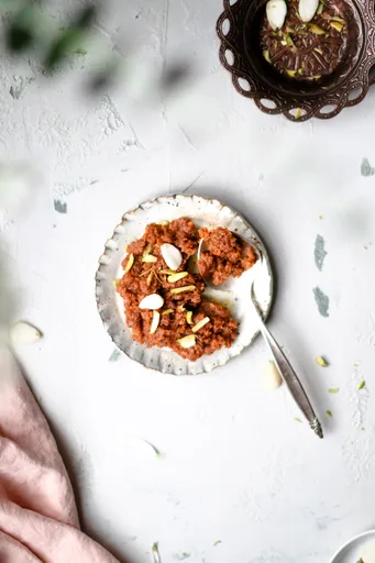 Easy Instant Pot Carrot Halwa (Gajar ka Halwa)