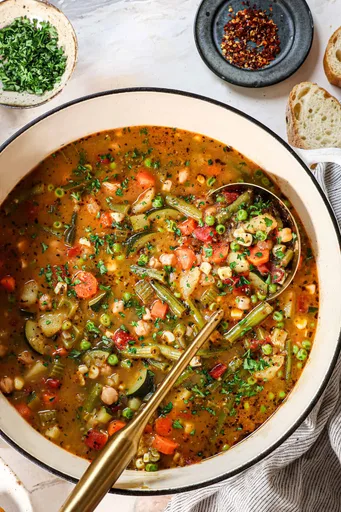 Sopa de verduras fácil