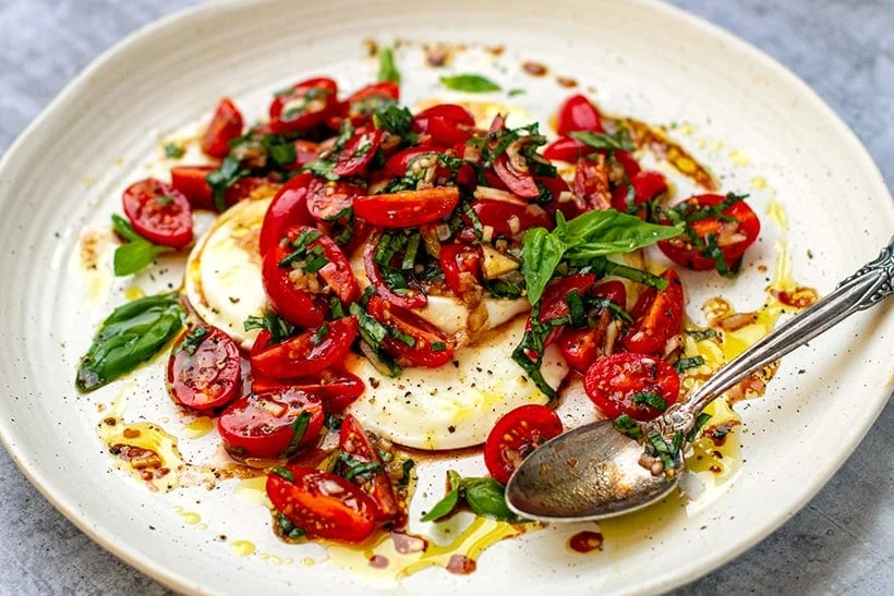 Mozzarella Salad With Balsamic Tomatoes
