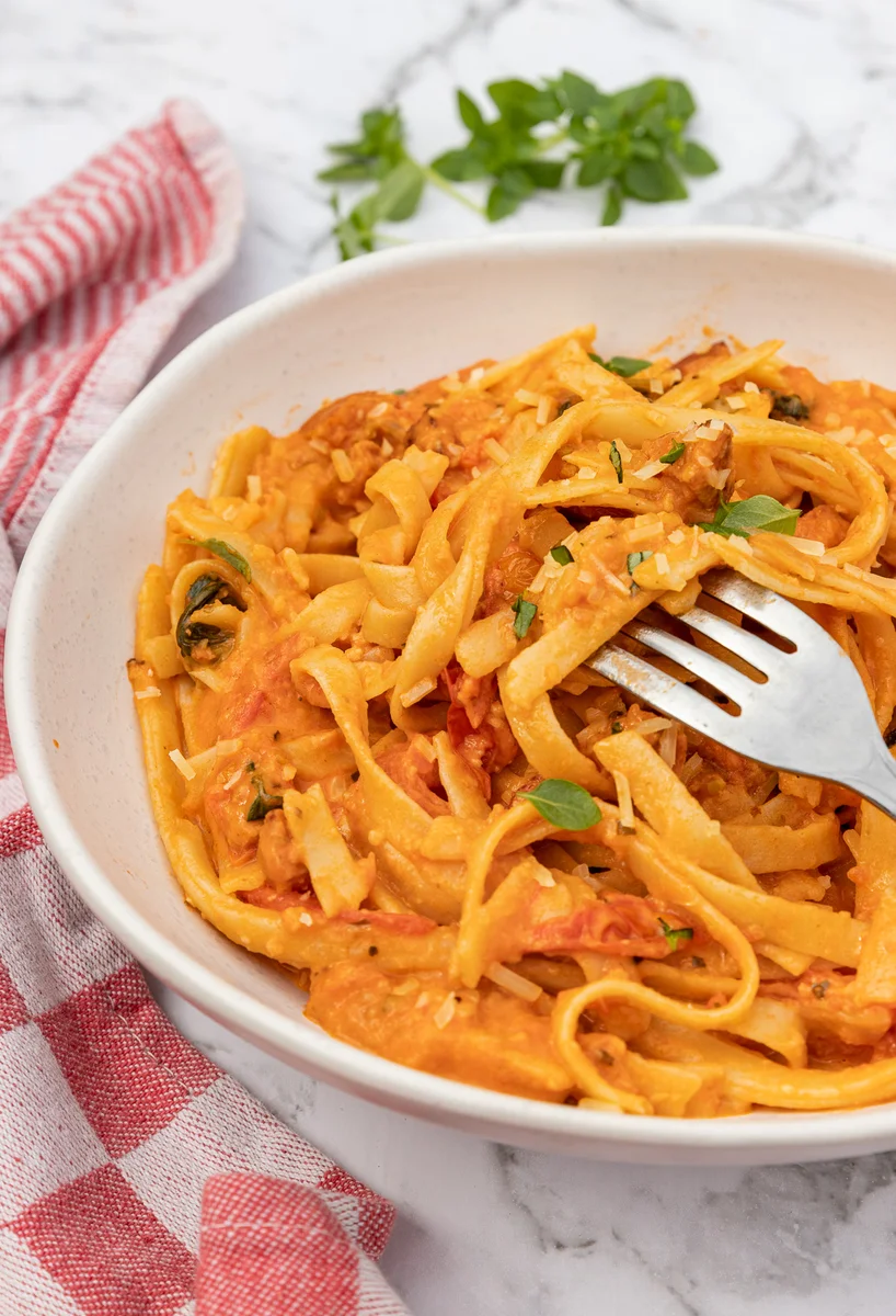 Chorizo Pasta (So Creamy & Easy!)