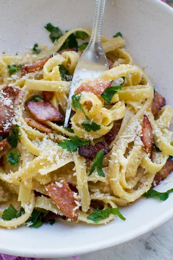 Receta Auténtica de Carbonara (¡Sin Nata!)