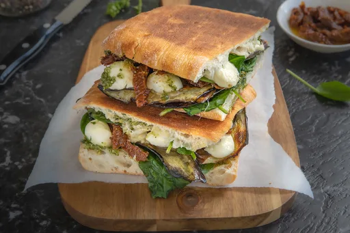 Sándwich italiano de verduras tostadas (¡Increíble!)