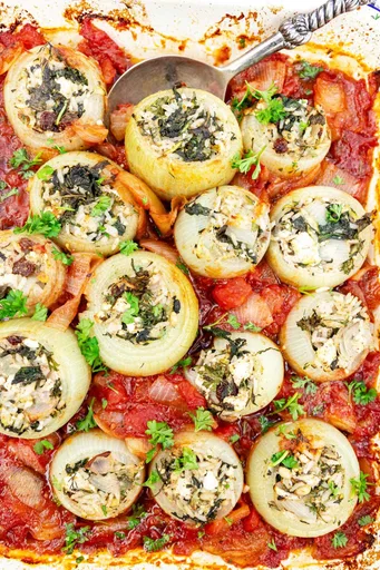 Greek Stuffed Onions