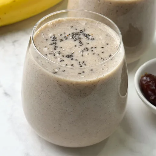 Date Banana Smoothie