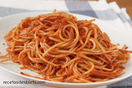 Espaguetis rojos FÁCIL ¡Solo 3 ingredientes!