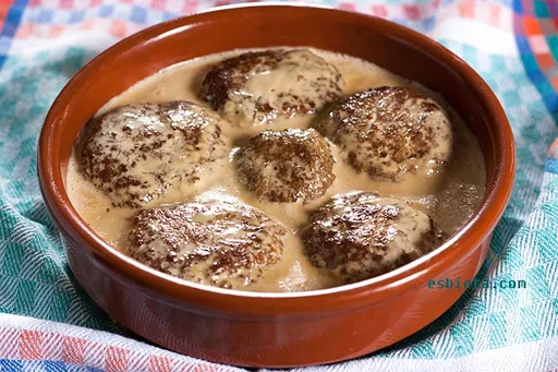 Filetes rusos en salsa