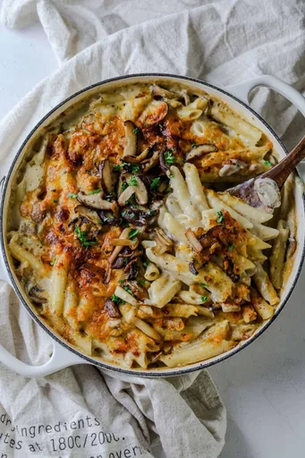 Pasta cremosa con champiñones