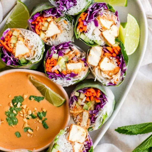 Rollitos de primavera de tofu y cacahuete