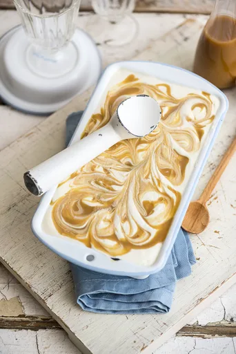 Helado de caramelo al miso