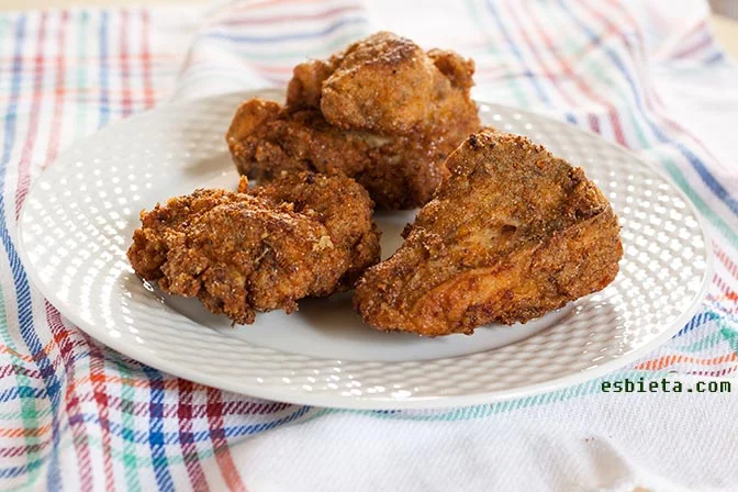 Pollo frito crujiente al estilo cajún