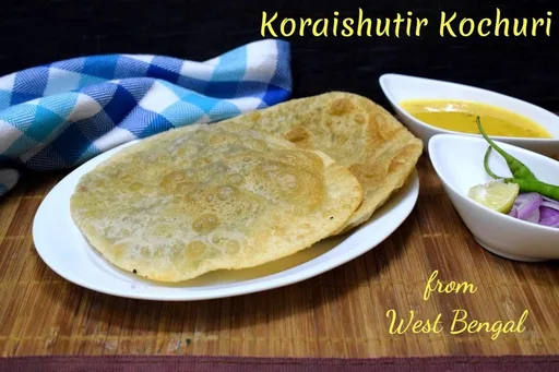 Koraishutir Kochuri | Bengali Stuffed Peas Pooris