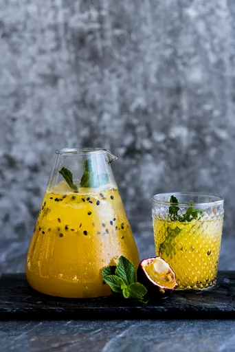 Passion Fruit Champagne
