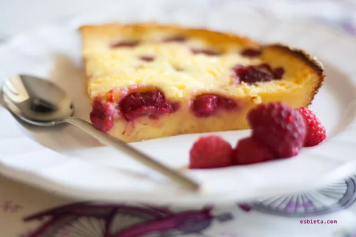 Tarta de requesón y frambuesas