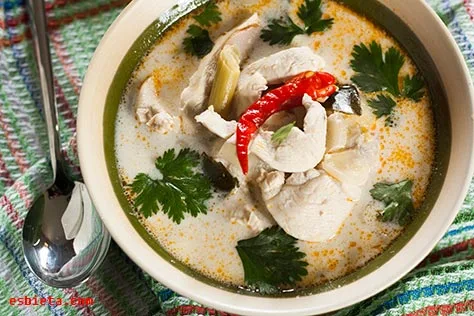 Sopa Tom kha kai